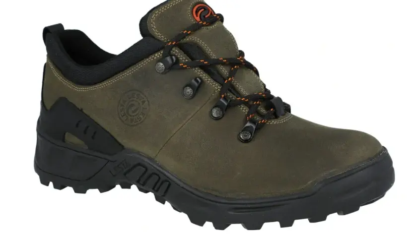Buty trekkingowe damskie: wybierz komfort i bezpieczeństwo na szlaku!