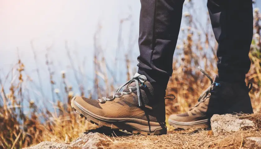 Buty w góry: Wybierz idealne! Bezpieczeństwo i komfort na szlaku