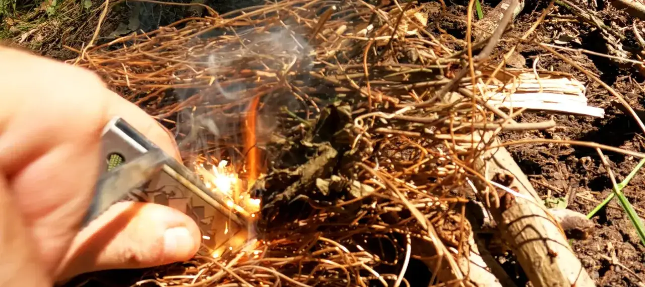 survival ogień krzesiwo niezawodność